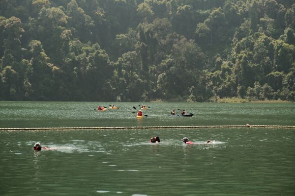 SHARING ISLAND HOPPING BY SPEED BOAT TOUR