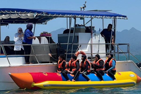 Private Cruise with Saladin Of Langkawi (3.5 hours)